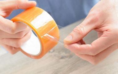 Клейкая лента, скотч