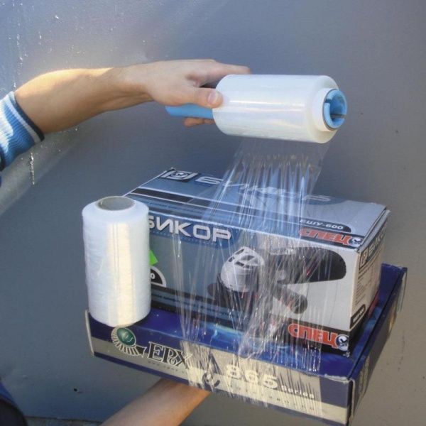 Стрейч-пленка резаная 250мм, 20 мкм прозрачная (вес 0,7 кг)