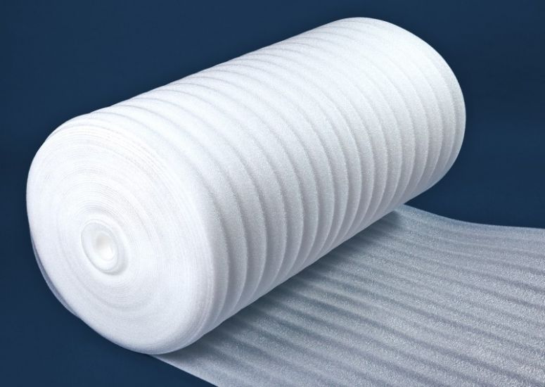 Вспененный полиэтилен в рулоне 1,55*100м, 2 мм (155м2)